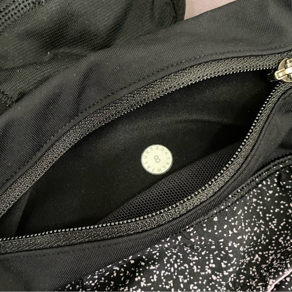 LULULEMON Speed Up Short 2.5” Ombre Speckle Stop Print Speed Short Pink/Black 8 - Picture 12 of 16